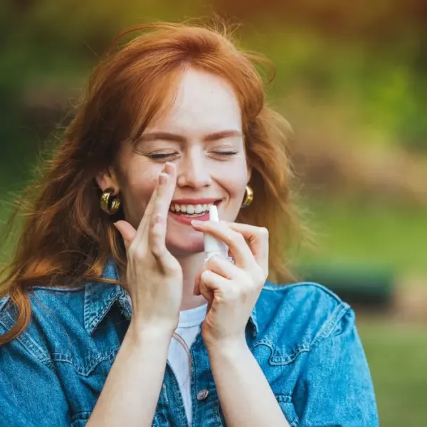 Sanfte Nasenpflege mit sauerstoffhaltigem Nasenspray